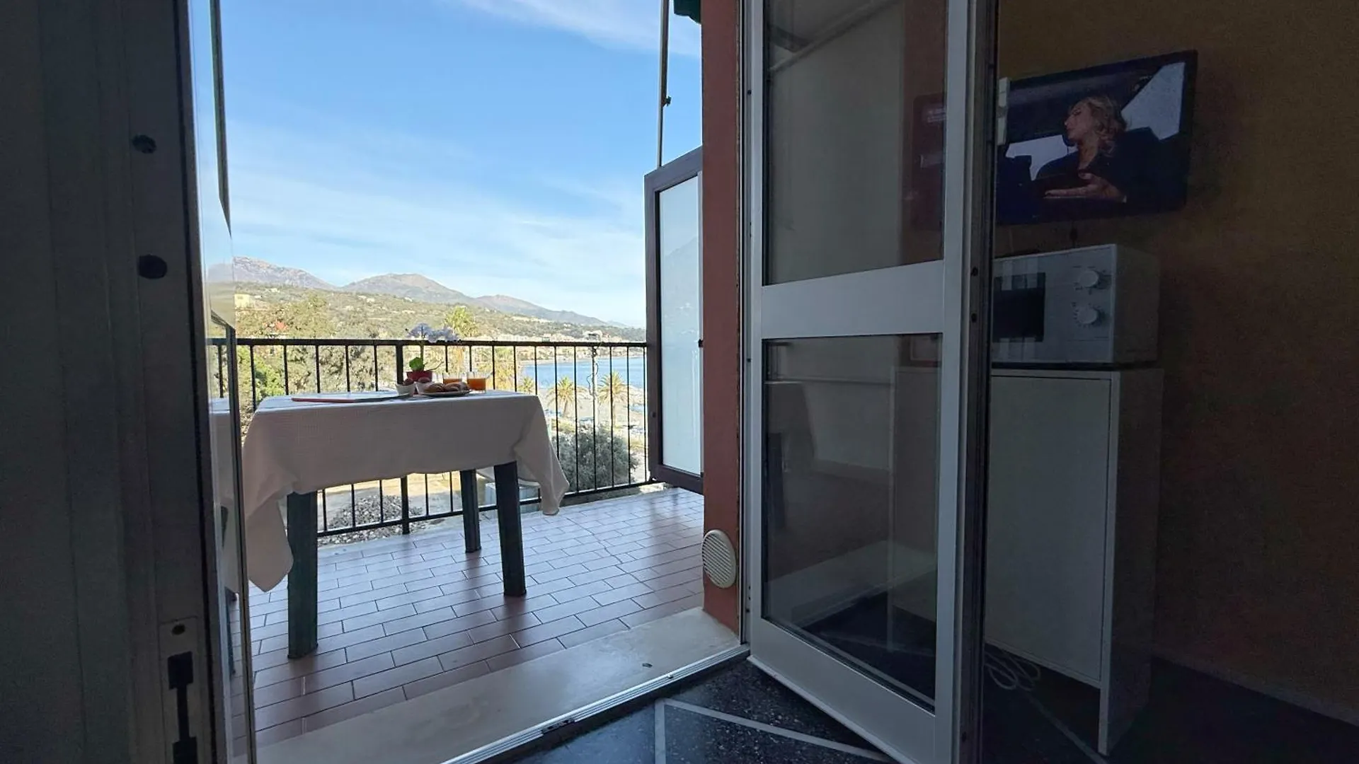 Ba Cio Del Mare By Holiday World Cogoleto Apartment